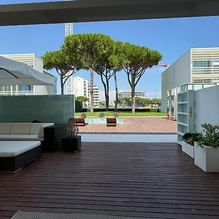 Apartment Jldesigndistrict - The Pool Lido di Jesolo