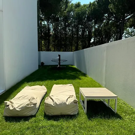 Jldesigndistrict - The Pool