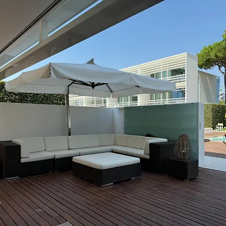 Jldesigndistrict - The Pool Apartment *